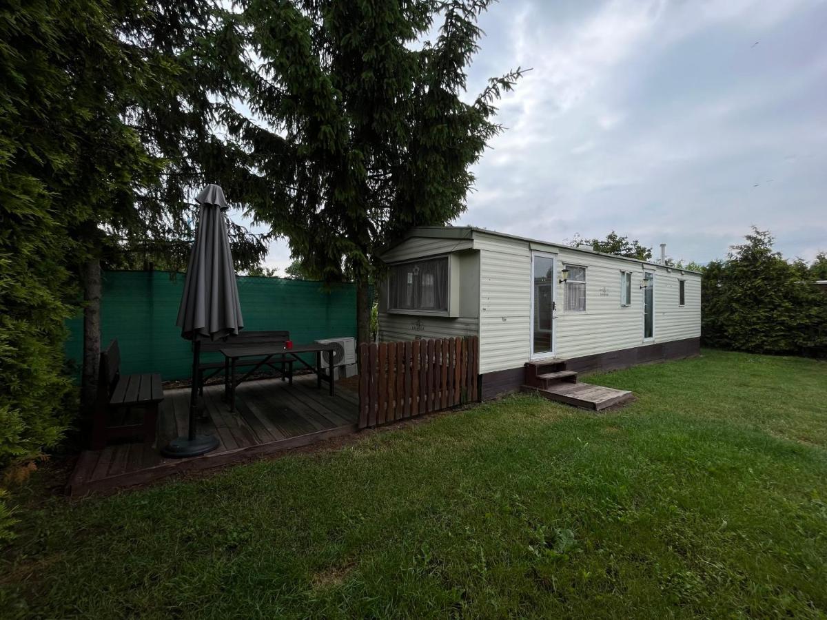 Apartamento Autocamp Free Star - Mobilheimy Strachotin Exterior foto