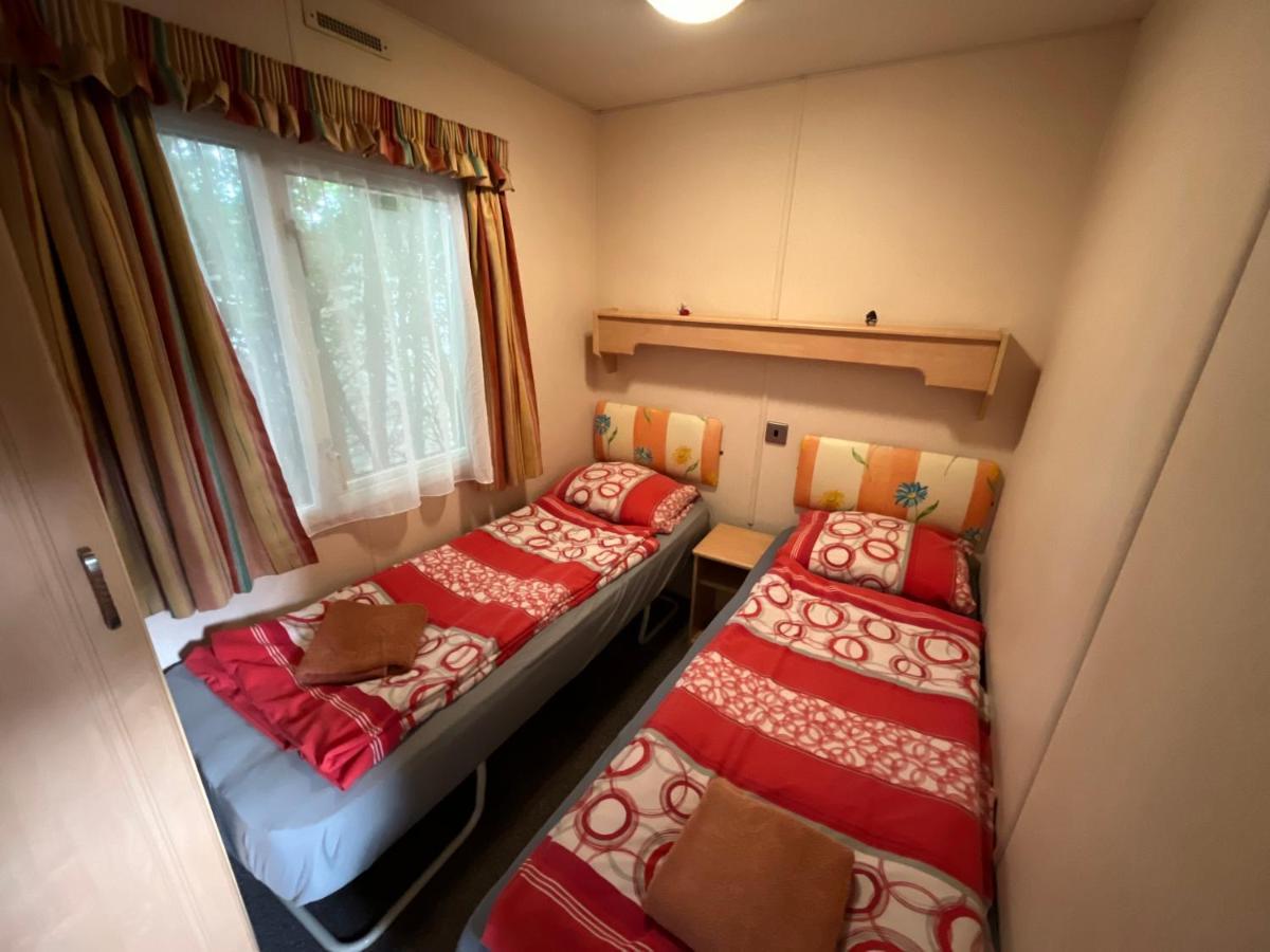 Apartamento Autocamp Free Star - Mobilheimy Strachotin Exterior foto