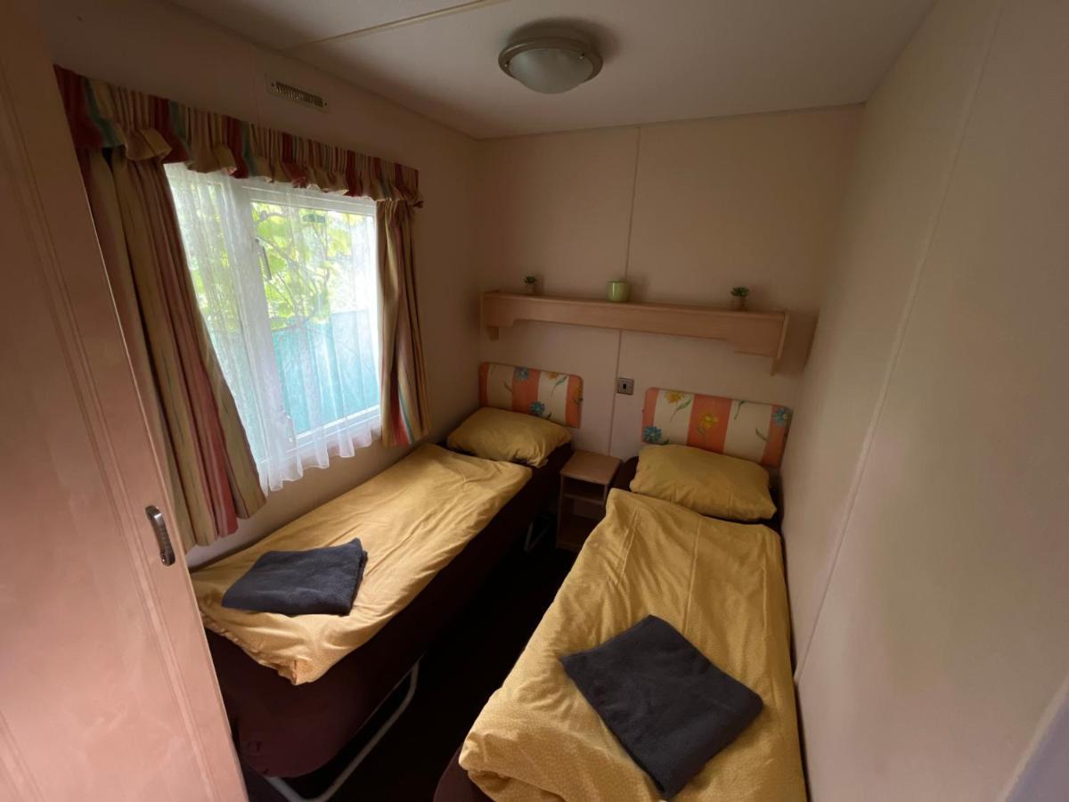 Apartamento Autocamp Free Star - Mobilheimy Strachotin Exterior foto